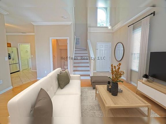 4th image of 10503 Barnstable Ct