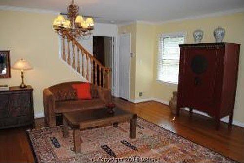 2nd image of 519 N Greenbrier St