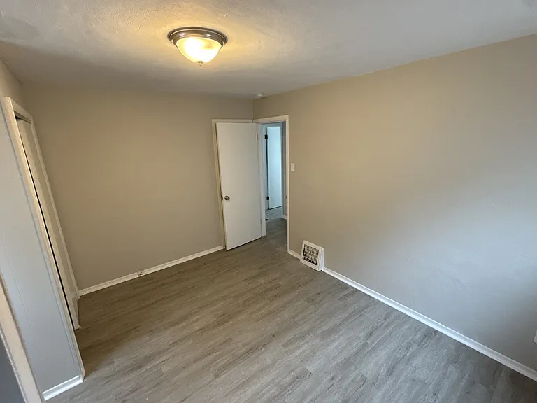 7441 Calvin Ave — Photo 19
