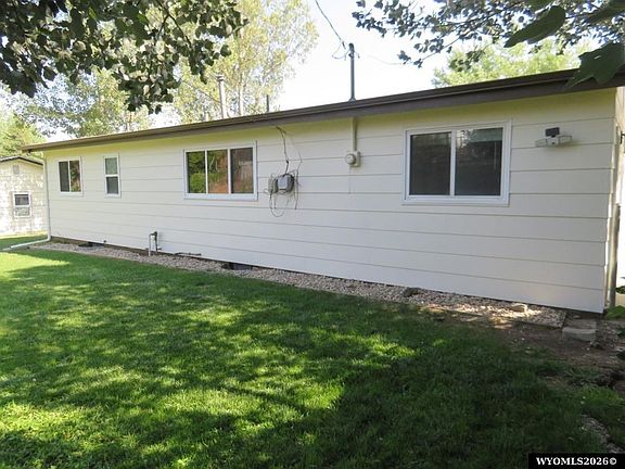 4th image of 1960 Brentwood Dr