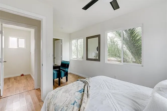 2 bed, 800 sqft, $3,300 — Photo 3