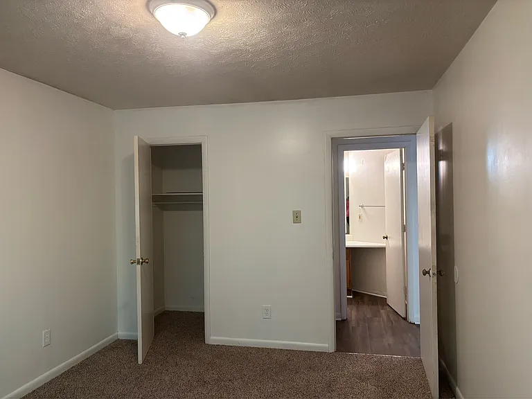 6400 Starbrook Dr #7 — Photo 6