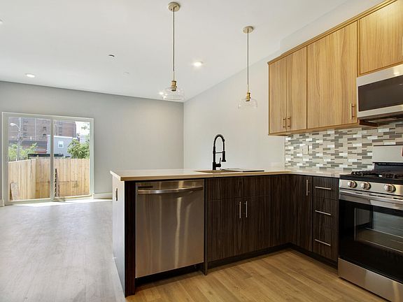 4th image of 2432 N Hancock St