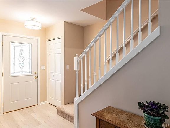 5th image of 1709 E Parkway Dr