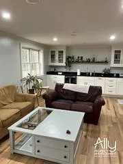 102 Lancaster Ct — Photo 11