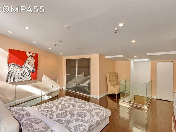 3rd image of 801 Broadway #701