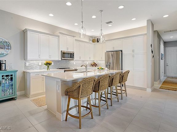 3rd image of 12111 Lakewood Preserve Pl
