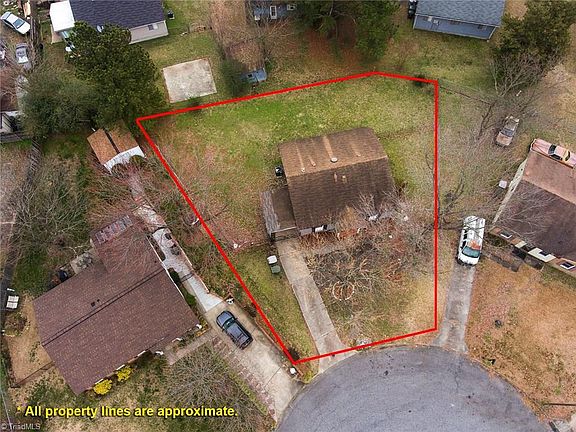 3rd image of 5 Belfast Ct