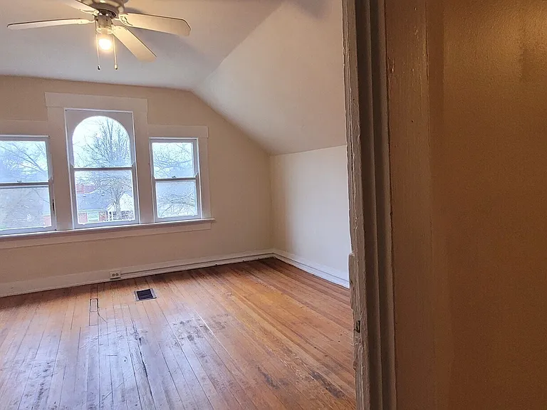 1831 W North Bend Rd #2 — Photo 11