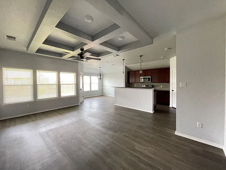 808 Hickok Dr — Photo 11
