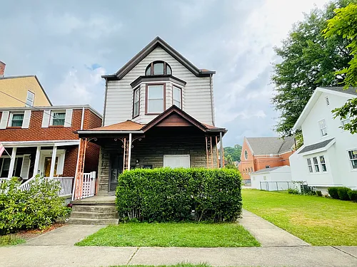 133 2nd St #1 Photo 1