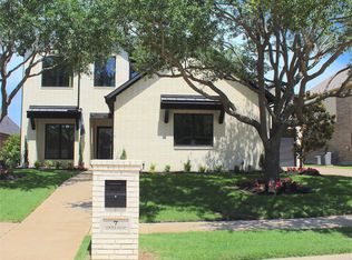 7 Center Ct, Heath, TX 75032