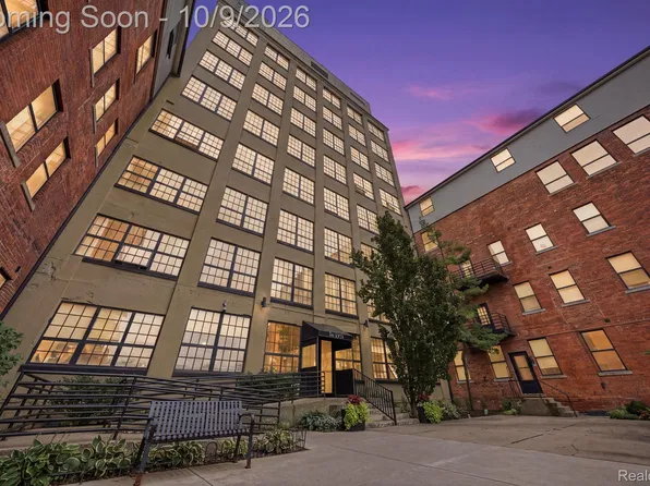 6533 E Jefferson Ave APT 122W, Detroit, MI 48207