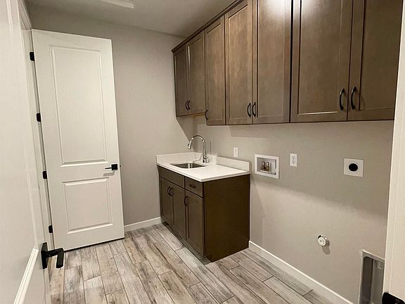 5th image of 3709 S Santana Dr
