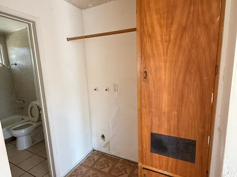 3856 Pontiac Ave #3852 — Photo 9