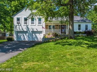 15108 Carlbern Dr, Centreville, VA 20120