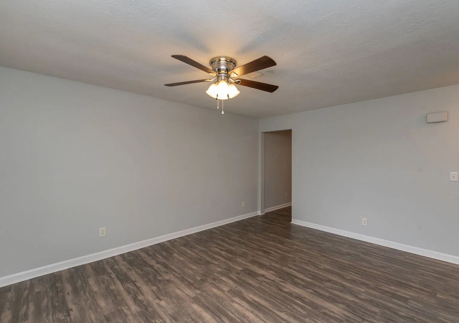 2 Bed/1.5 Bath Duplex on Miles Avenue, central heat & air unit - Available Now! — Photo 2