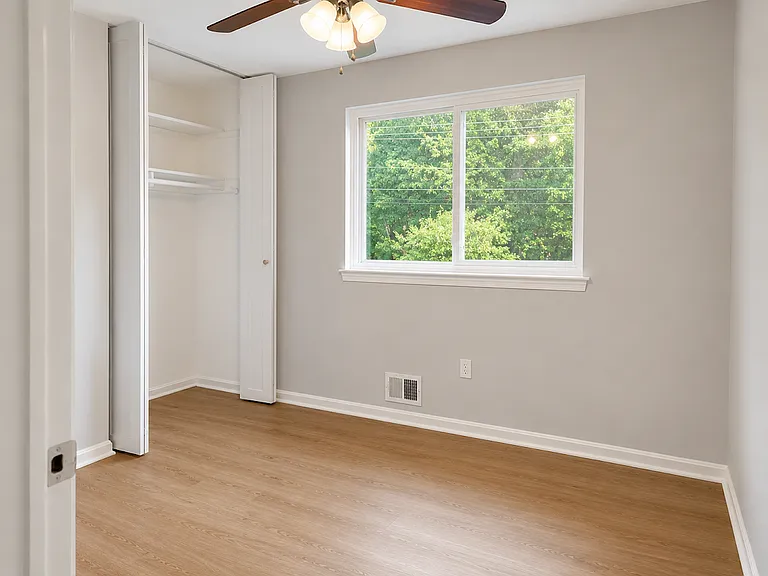 8110 Springfield Village Dr — Photo 7