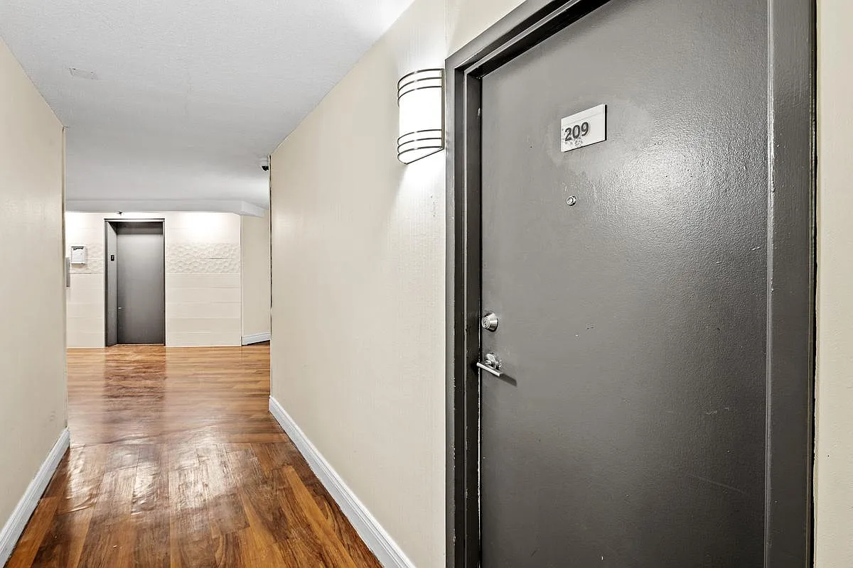 3360 Paul Anka Drive — Photo 1
