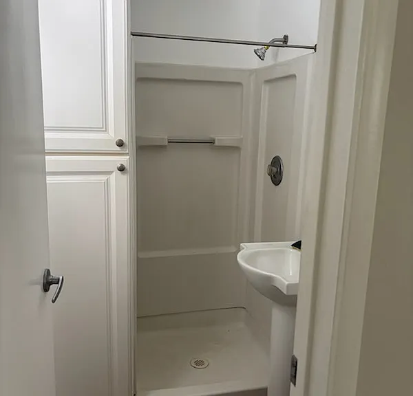 432 Mission Dr — Photo 2