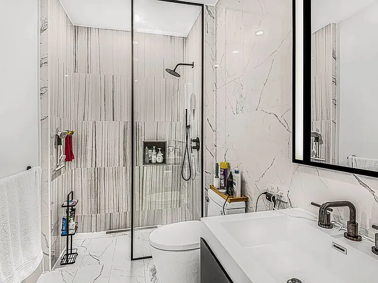 21-41 46th St #7C — Photo 9
