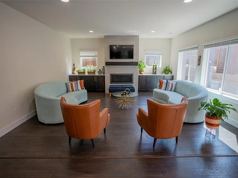 4410 141st SE — Photo 2