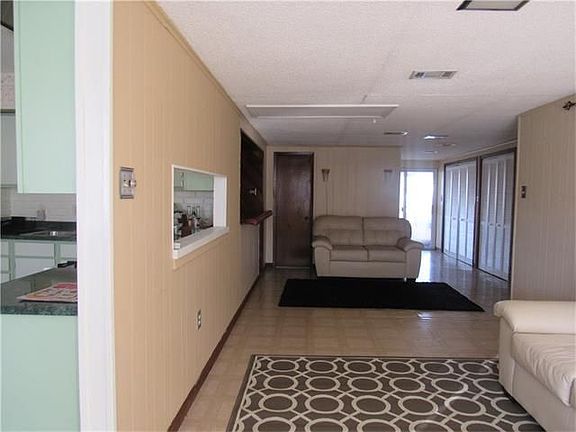 5th image of 1508 Redwood Dr