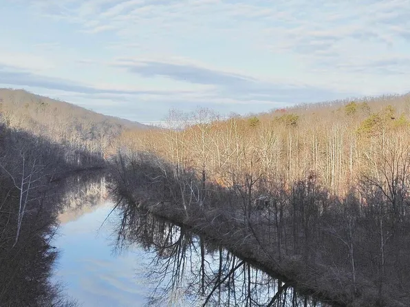 8873 Rockfish River Rd, Schuyler, VA 22969