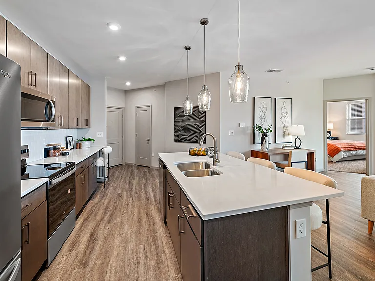 19Nineteen Promenade — Photo 204