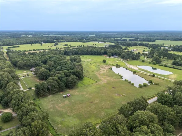 Clay Pond Dr, Oakland, TN 38060