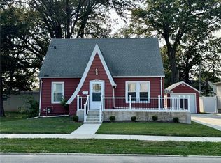 1546 3rd St, Charleston, IL 61920