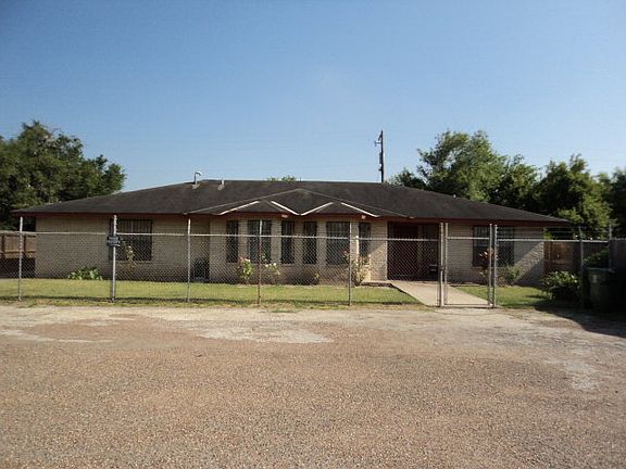 2nd image of 4844 Boca Chica Blvd