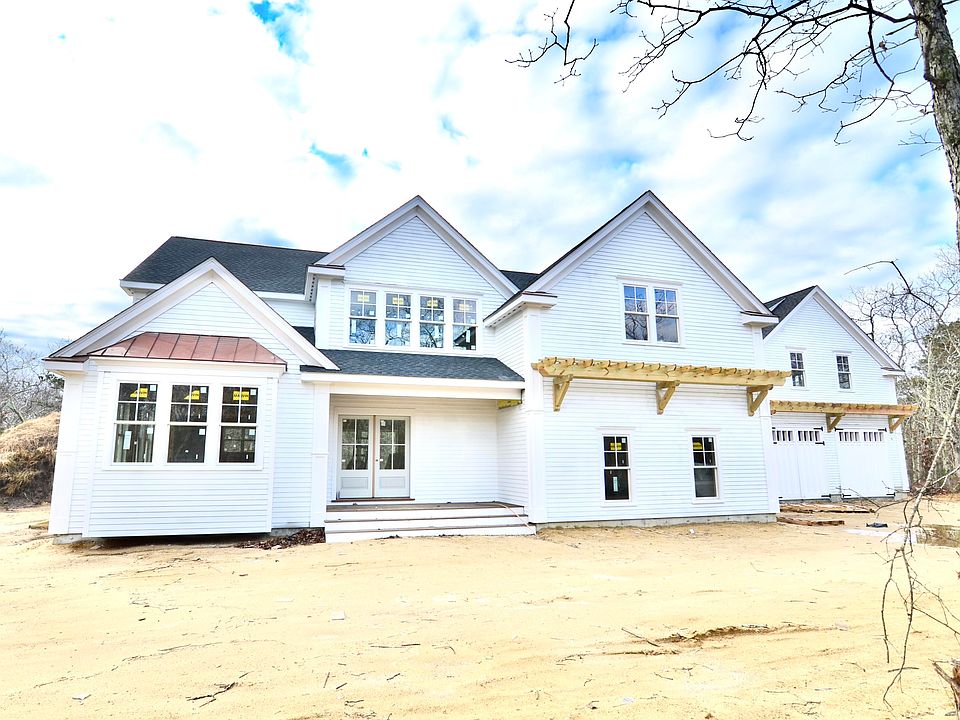 1st image of 12 Baylies Way