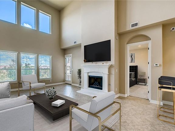 5th image of 327 Lombardia Dr #20E
