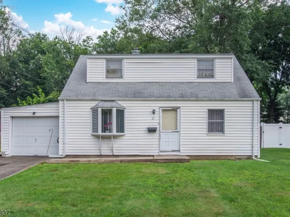 21 Rutgers Dr, Oakland Boro, NJ 07436