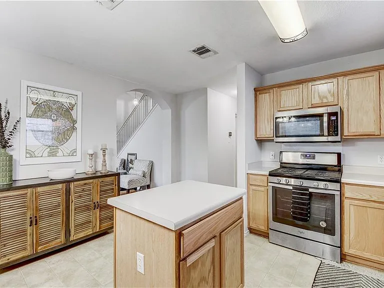 11515 James B Connolly Ln — Photo 8
