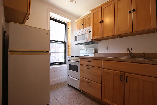 Rented by Compass | media 2