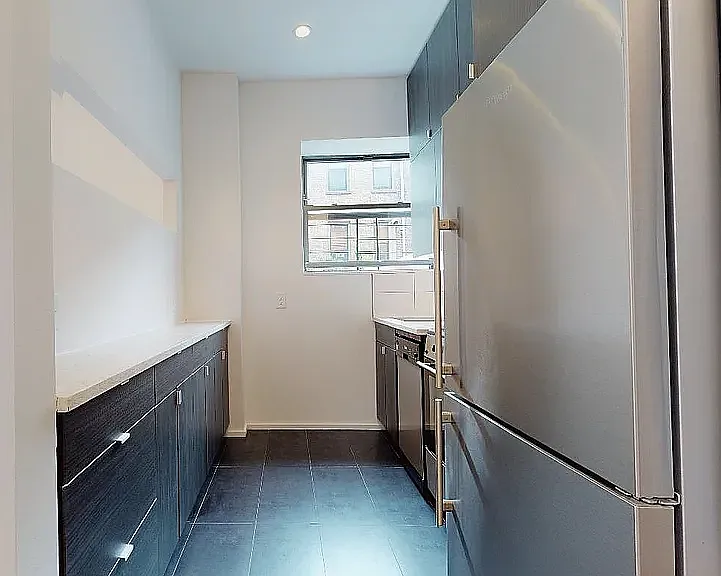 29 Brooklyn Ave #1D — Photo 2