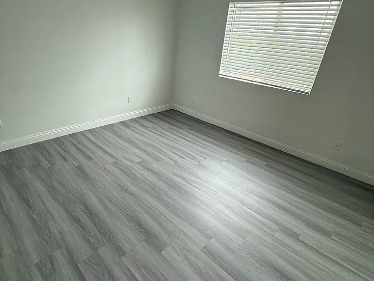 572 N Teakwood Ave #U1 — Photo 31