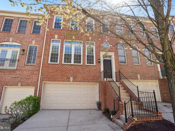 1111 Regal Oak Dr, Rockville, MD 20852