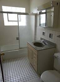4th image of 4939 S Dorchester Ave APT 5E
