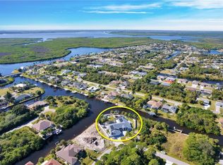 17380 Bayharbor Cir, Pt Charlotte, FL 33948