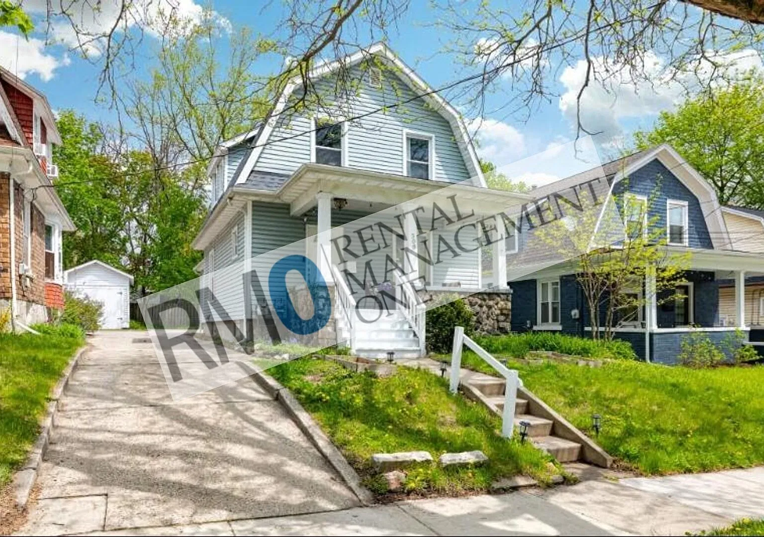 Walk to Downtown Ann Arbor - 3 bed/2 bath — Photo 2
