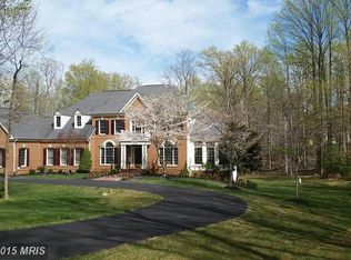 11039 Bacon Race Rd, Woodbridge, VA 22192