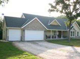 11499 County Line Rd, Eudora, KS 66025
