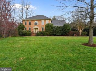 11100 Stuart Mill Ct, Oakton, VA 22124