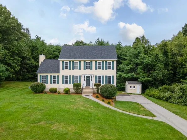 6 Willow Street, Derry, NH 03038