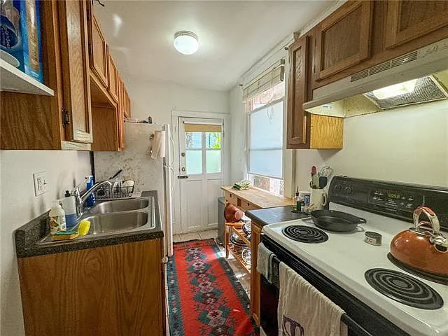 2931 Saint Philip St #B — Photo 9