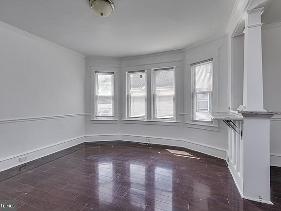 3rd image of 1624 Tinsman Ave