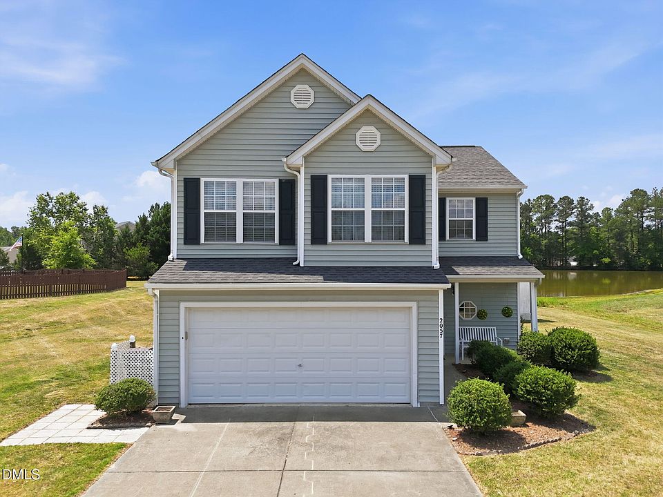 1st image of 2057 Hidden Pond Dr